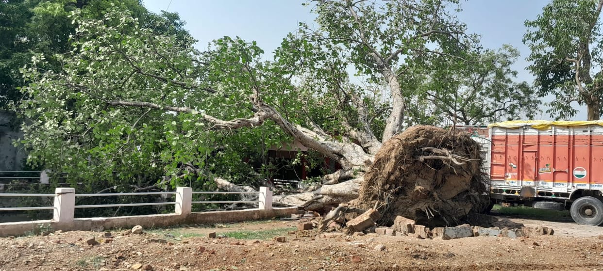 Crisis in Rural Areas Due to Storms and Rain... Several Houses and Shops Damaged