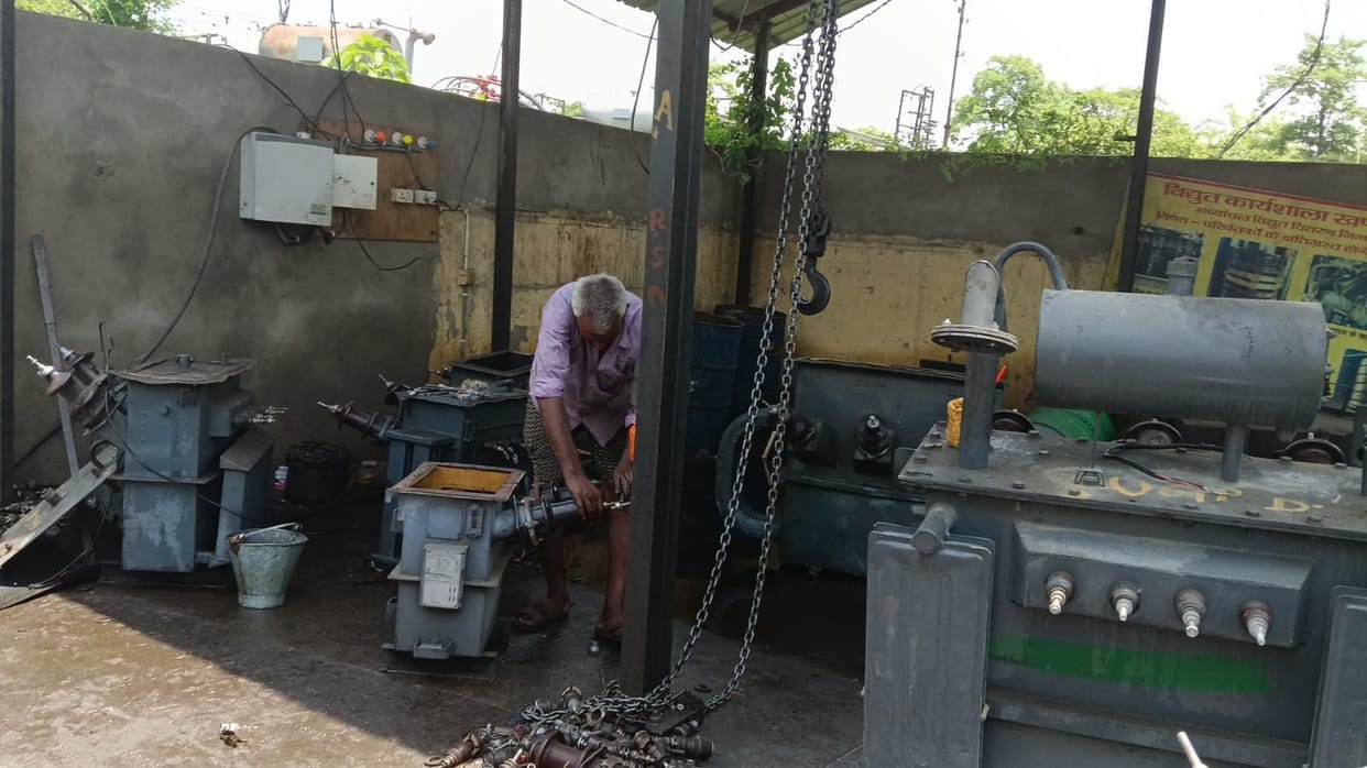 Electricity in 20 villages remained off for nine hours due to a feeder burning