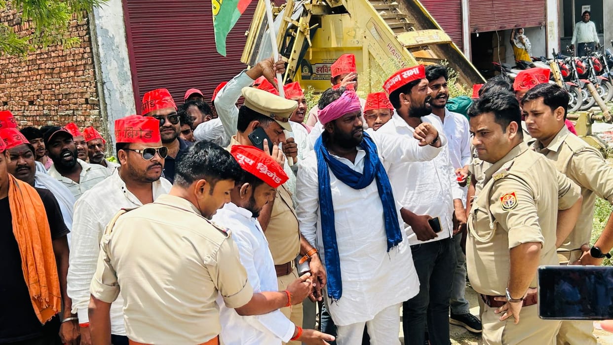 House arrested with Zila Panchayat members, representatives and workers who threatened suicide