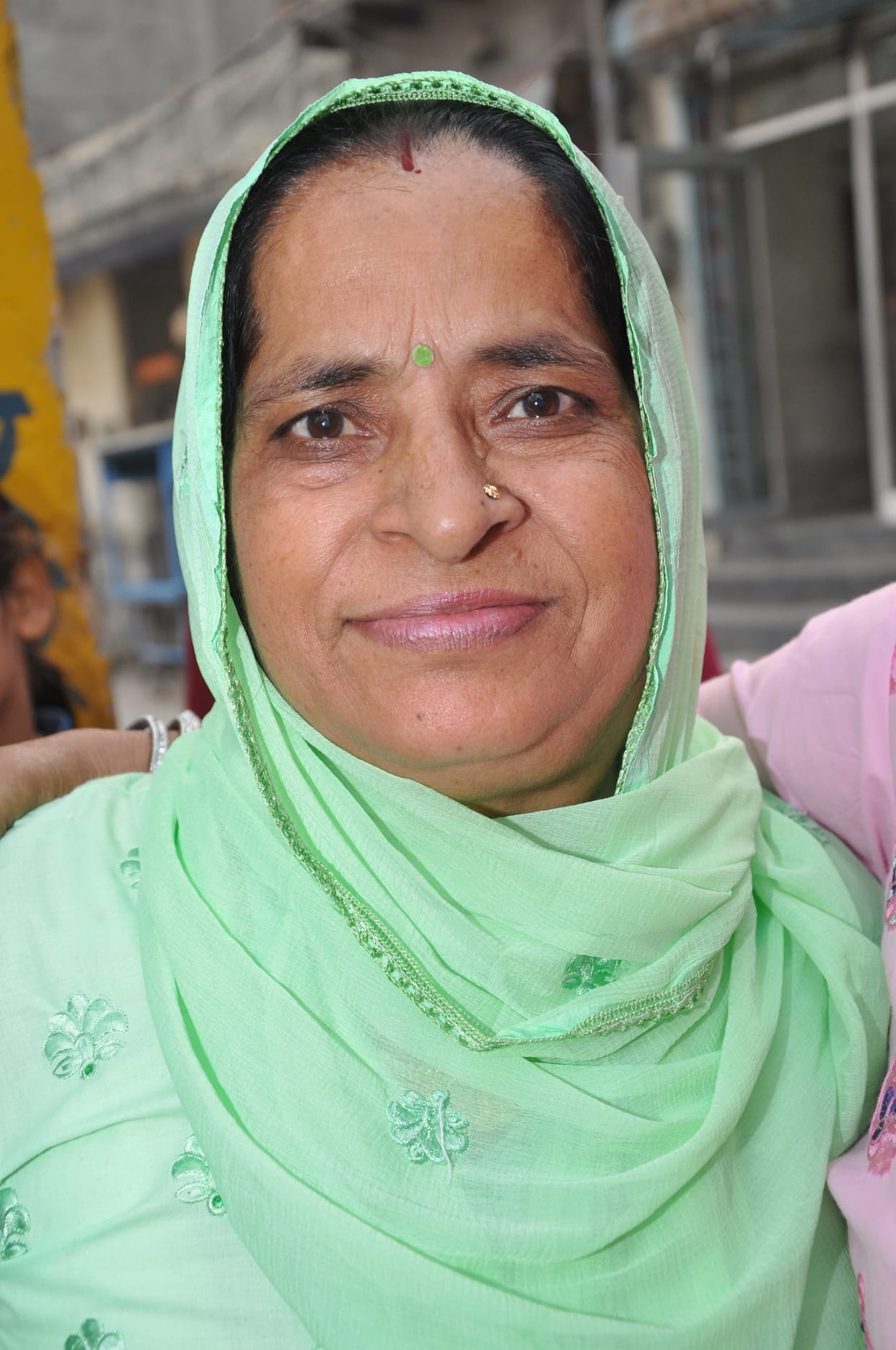 After the death of Veena Bharti, her family donated her eyes.