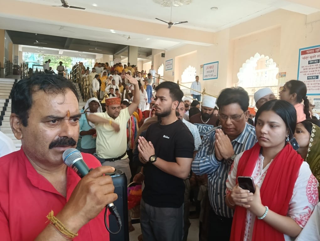 Chamunda market becomes brighter, traders happy