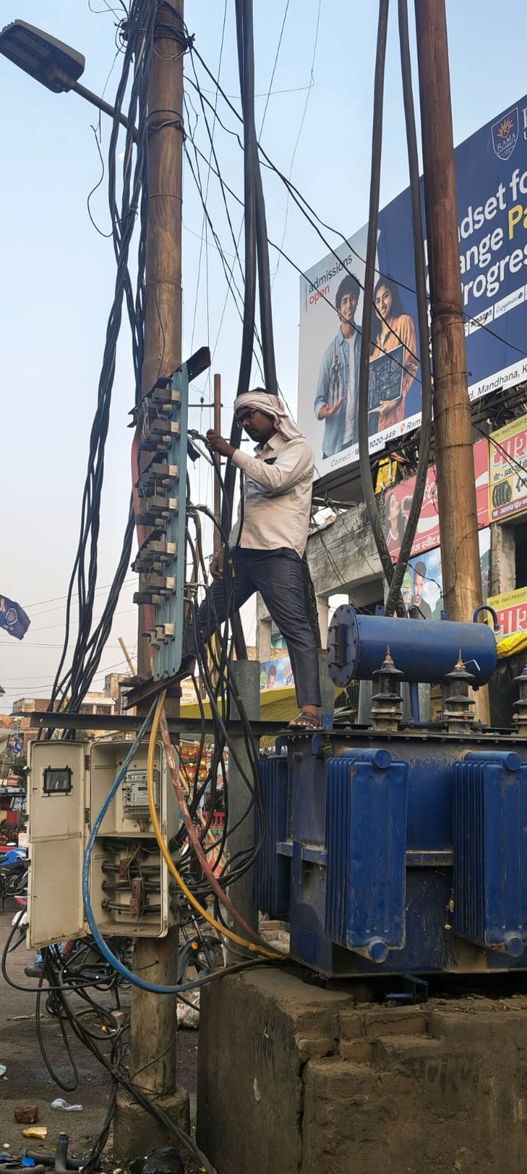 Jwalaganj transformer broke down again after two hours, supply stalled for 20 hours