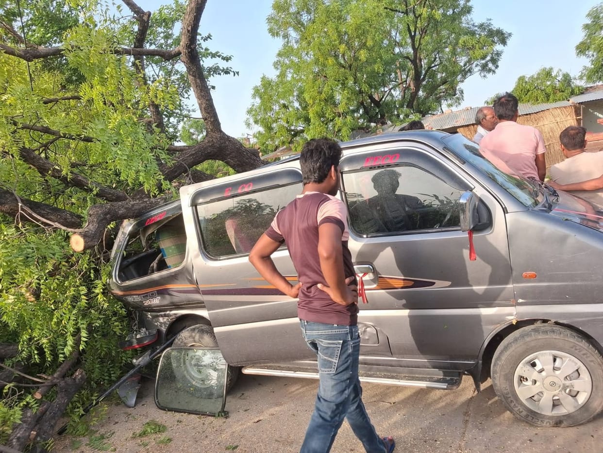 mainpuri news rain and storm