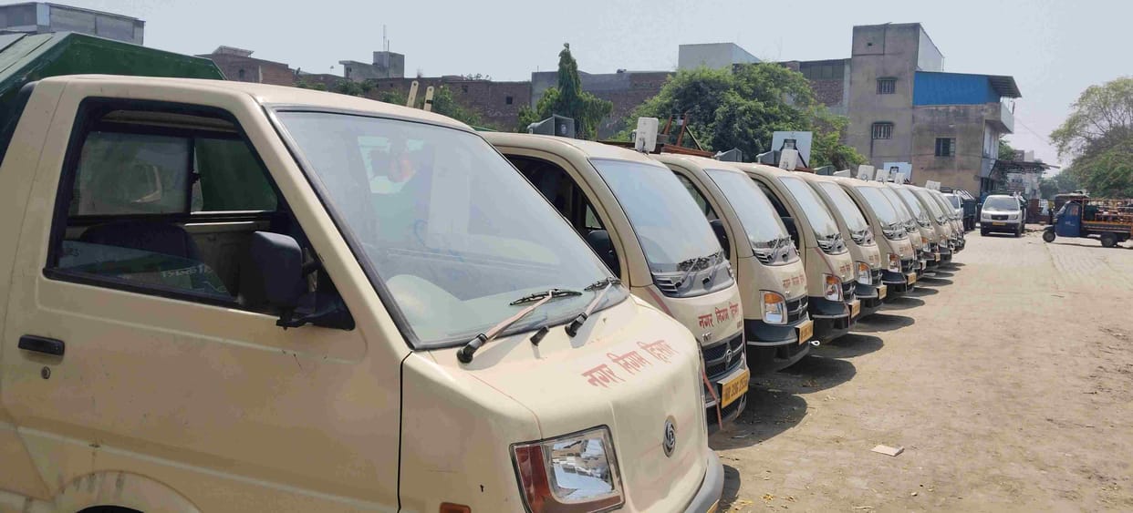 Swachh Survey... A 5-member team arrived in Hisar and will be in the field from today
