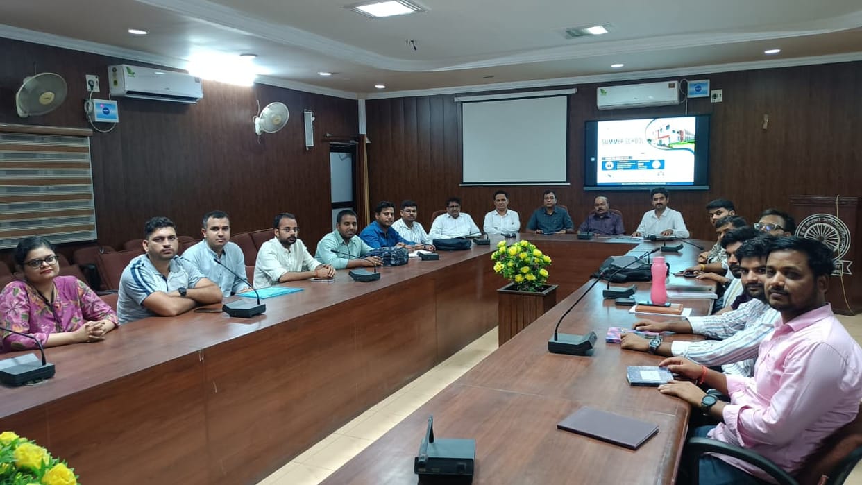 Summer school started in Ishwar Sharan College to give new direction to research