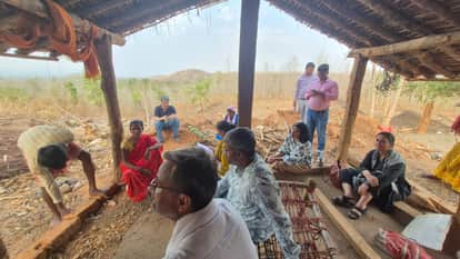 Examining Bihan Model in Kawardha Center State Team Witnesses Transformation in Villages and Its in kabirdham
