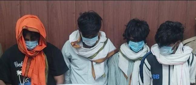 Four, including students of BHU-Kashi Vidyapith, arrested in 1.34 lakh rupees robbery from accountant