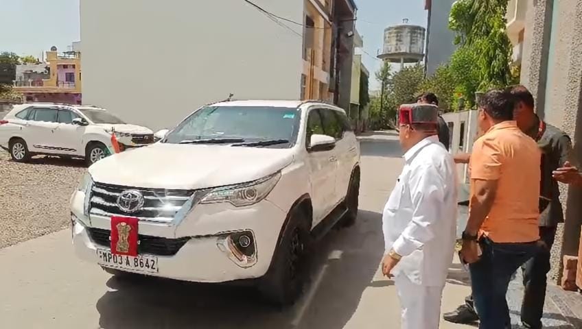 Governor Gehlot In Nagda Amid Karnataka CM Crisis As Wife Hospitalized