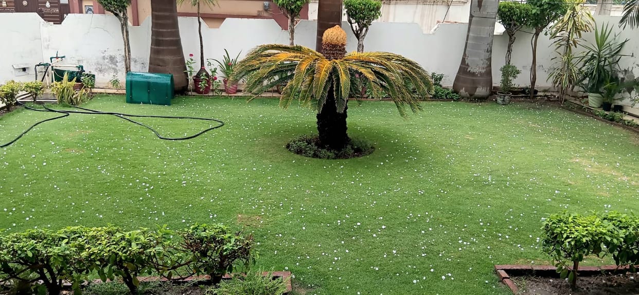 The heat of Nautapa cooled down in 6 minutes... the earth turned white and the mercury dropped by 7 degrees.