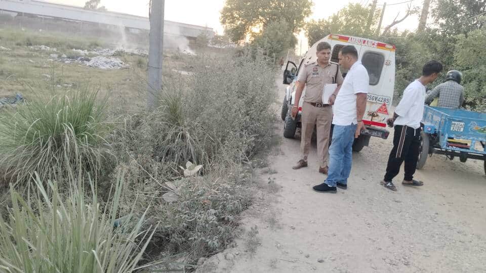 शव मिलने की सुचना पर पहुंची पुलिस। संवाद