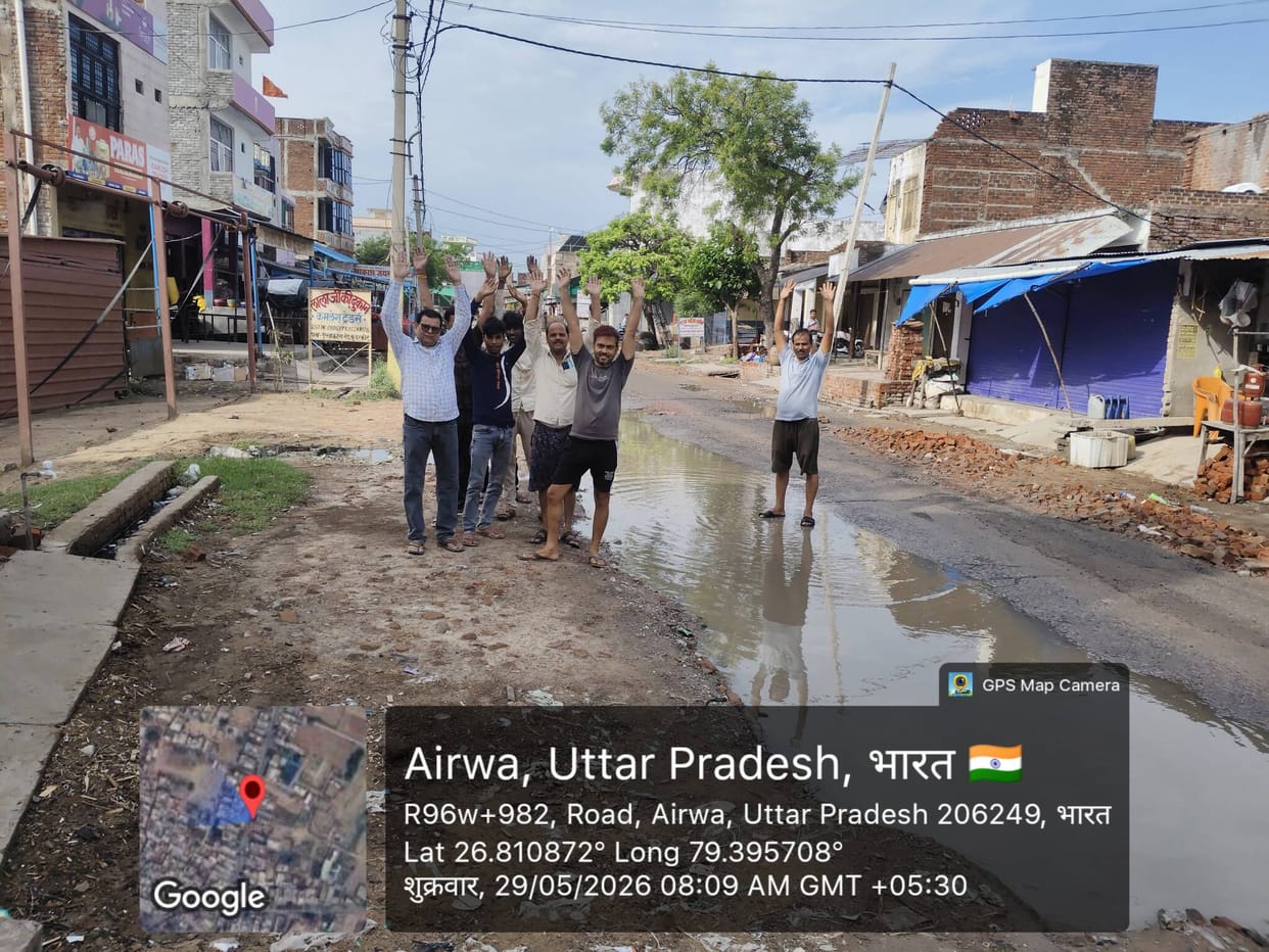 Dirty water is filling the road, villagers protested