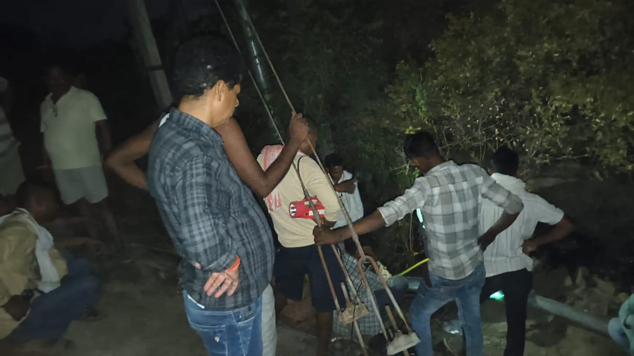 Burning of 33kv cables left 160 villages without electricity overnight.