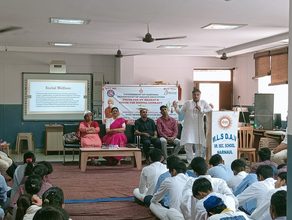 Volunteers were sensitized towards national service.