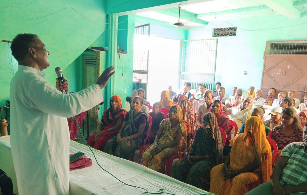 Tent house warehouse in Nagla Bhim burnt to ashes, causing loss of lakhs