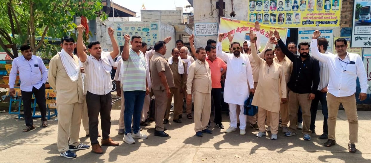 Roadways employees stage protest over non-payment of allowances