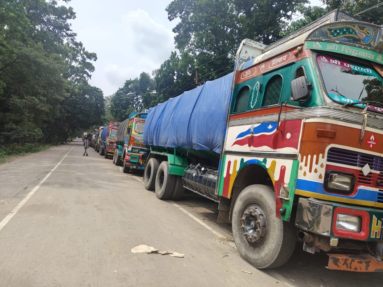 Customs closed at Dhangadhi and Gauriphanta borders, tourists upset