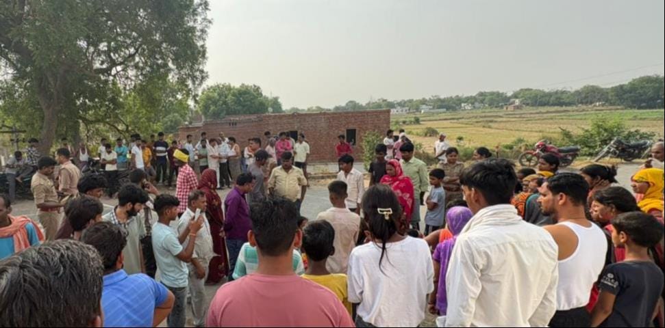 Woman jumps into Gomti river after talking to husband and parents on mobile, dies