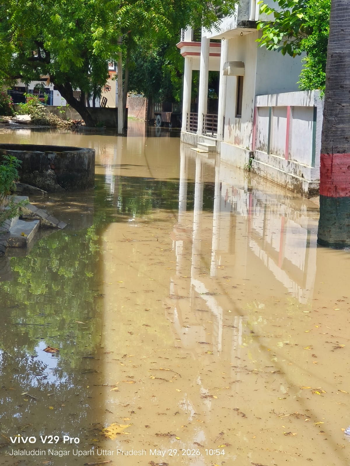Mercury drops four degrees due to rain; hailstorm alert issued