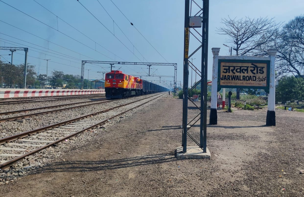 Shaheed Express will stop at Jarwal Road station