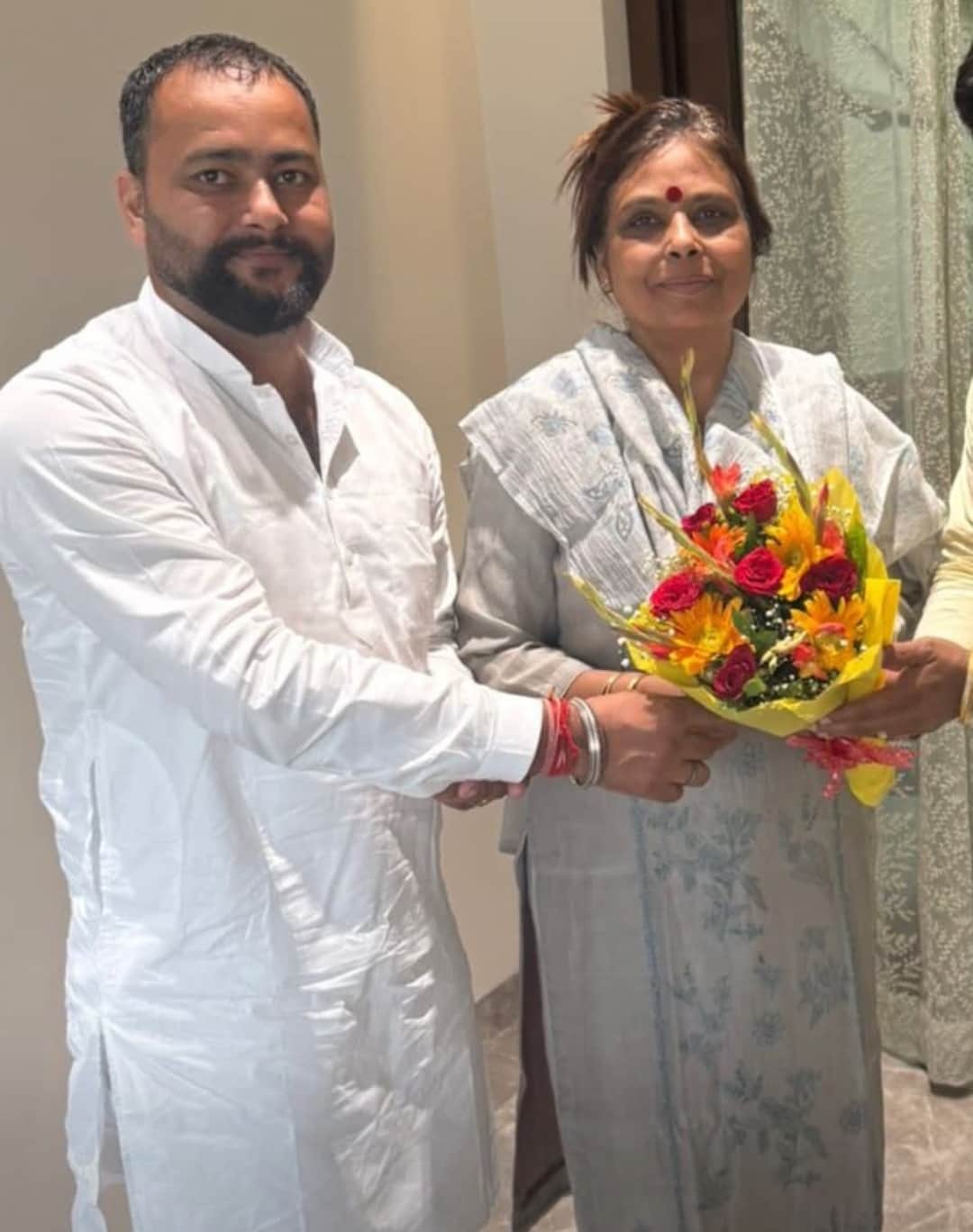 Raman Saini congratulated Archana Gupta
