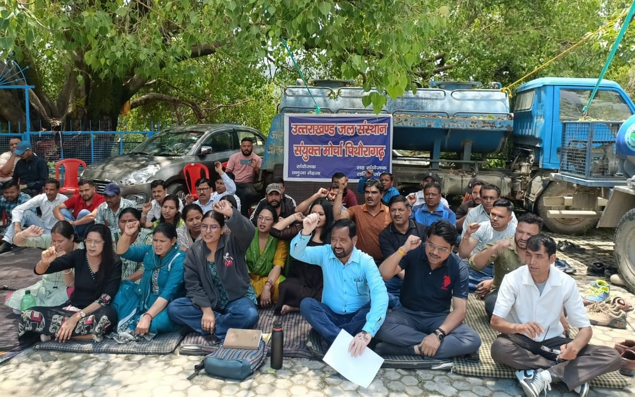 Water department employees parked tankers, water was not distributed in the city.