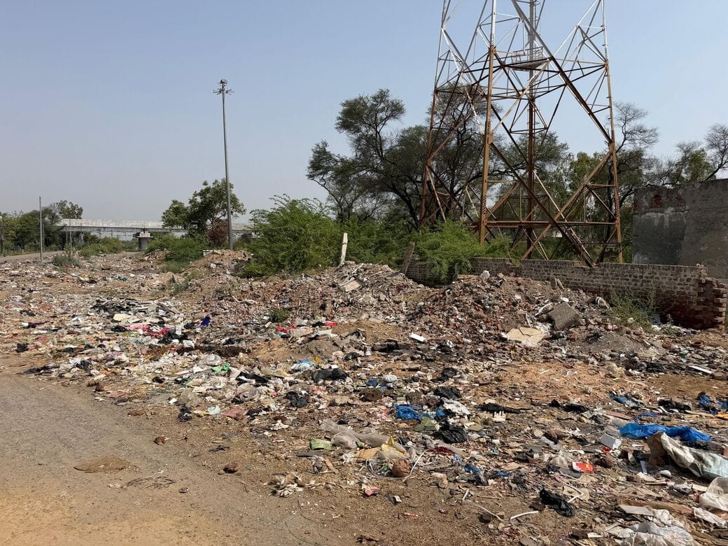Letter written to the Railway Minister regarding the use of railway land.