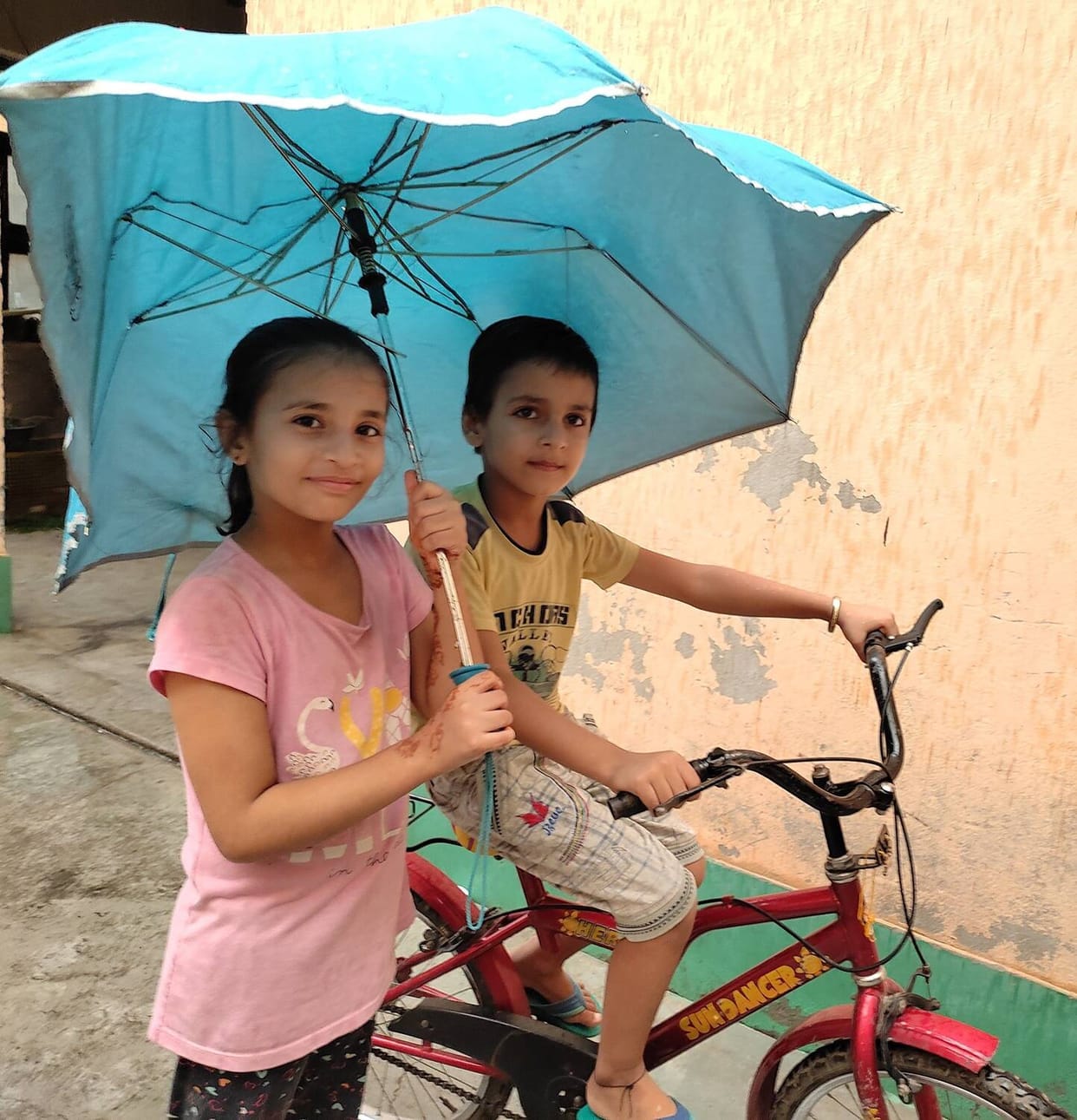 Children enjoyed holidays amid rain showers