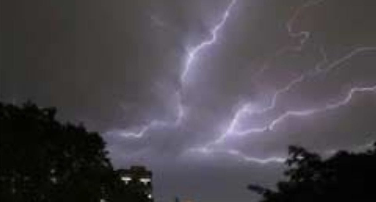 Trees and tin sheds fell due to the storm, rain fell for 3 hours, alert issued for 24 hours.