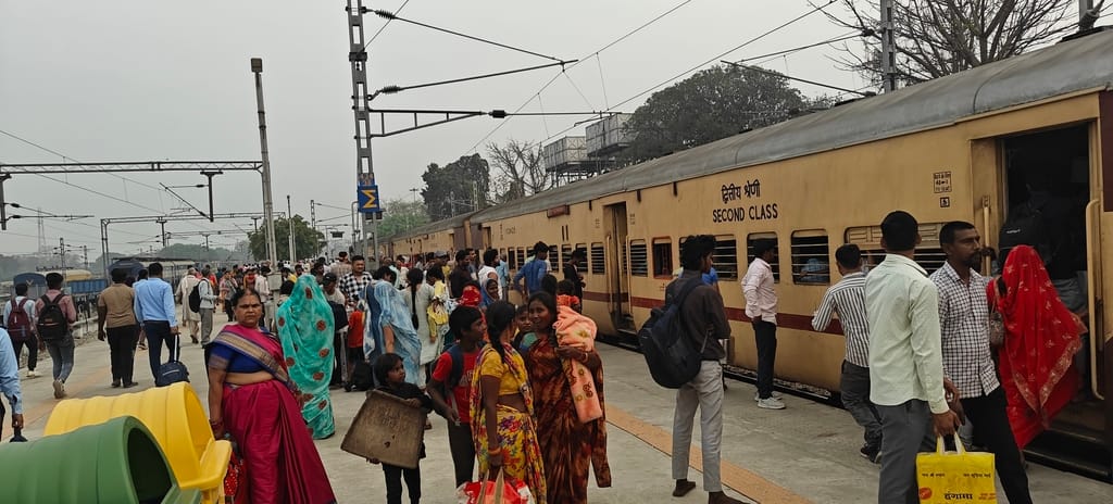 Janseva Express nine and a half hours late and Vaishali five and a half hours late