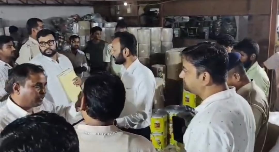 Big game duplicate snacks exposed: Boss Food suffers loss 10 crore raid in Darbhanga Bihar