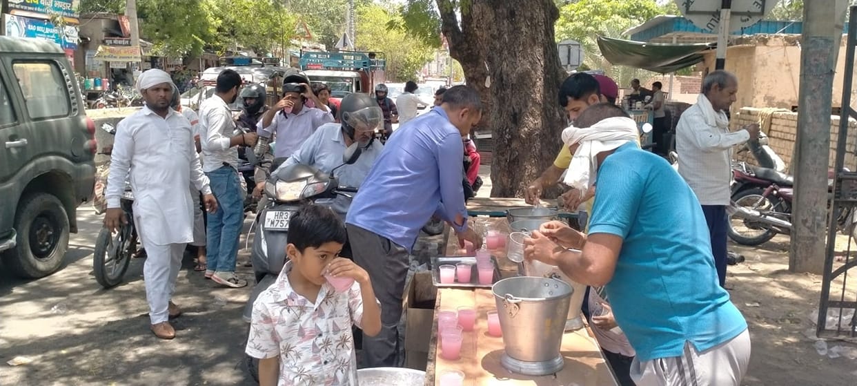 The employees set up a sweet water stall.