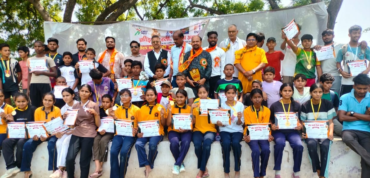 Kabaddi thrill in Bichpuri, players showed their strength