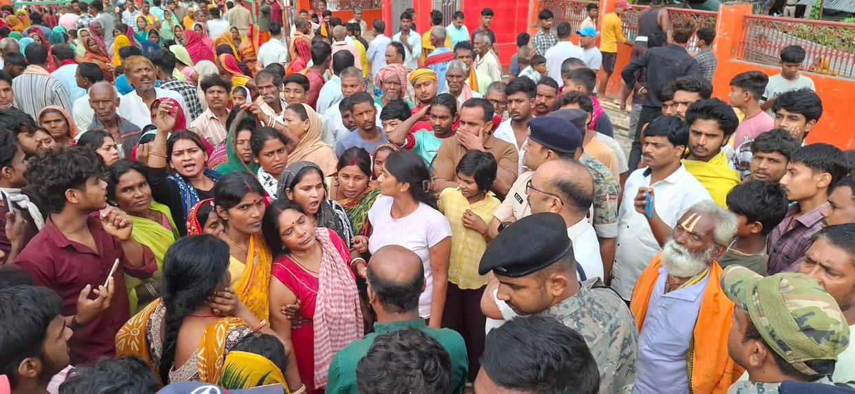 khagaria morkahi police custody escape accused saurav kumar drowned villagers protest at police station