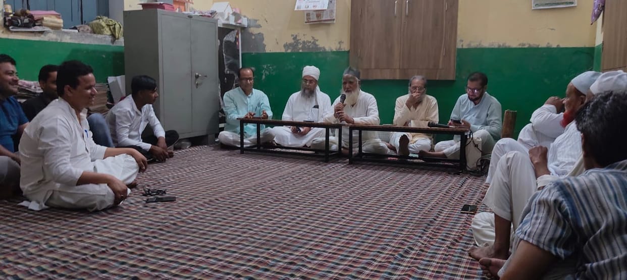Tributes paid to the great poet Bashir Badr