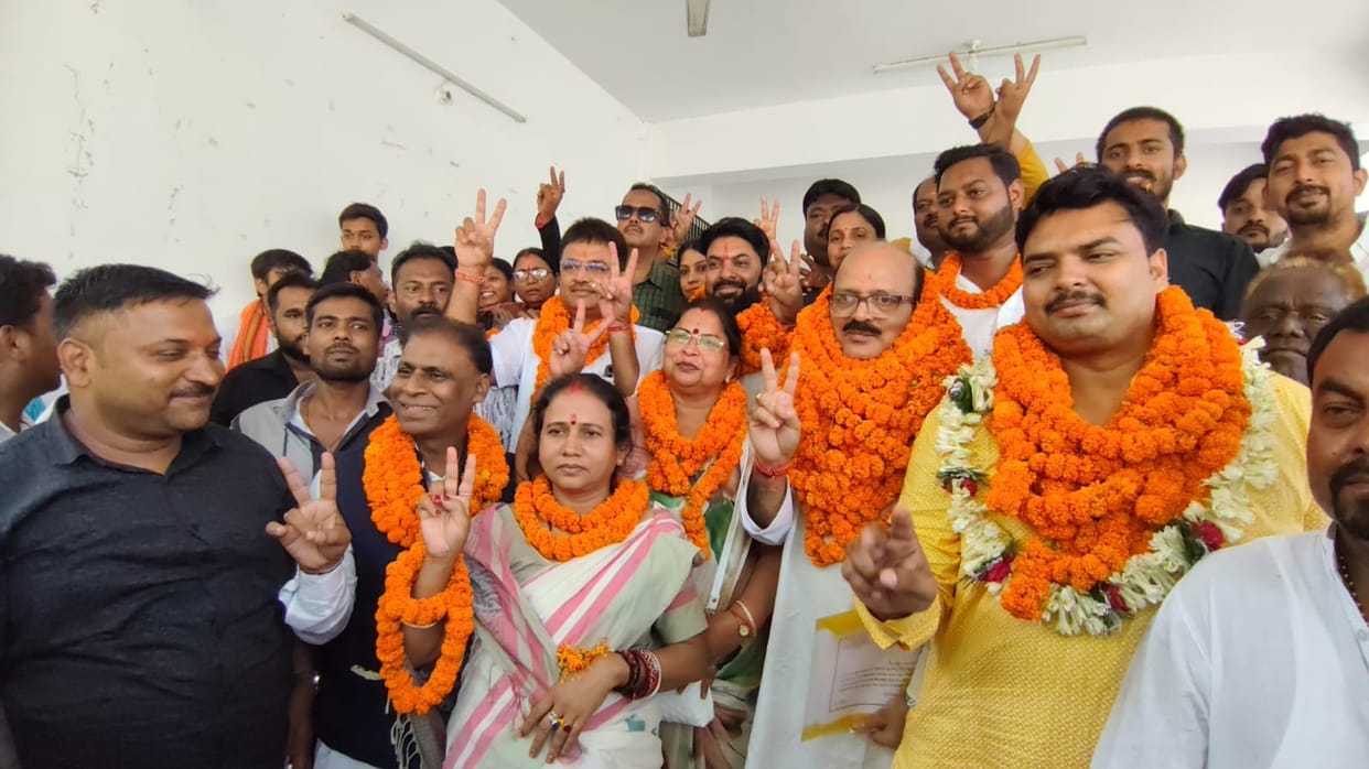 Muzaffarpur Bihar news : nagar nigam standing election ex mla vijendra choudhary nearest win all seat