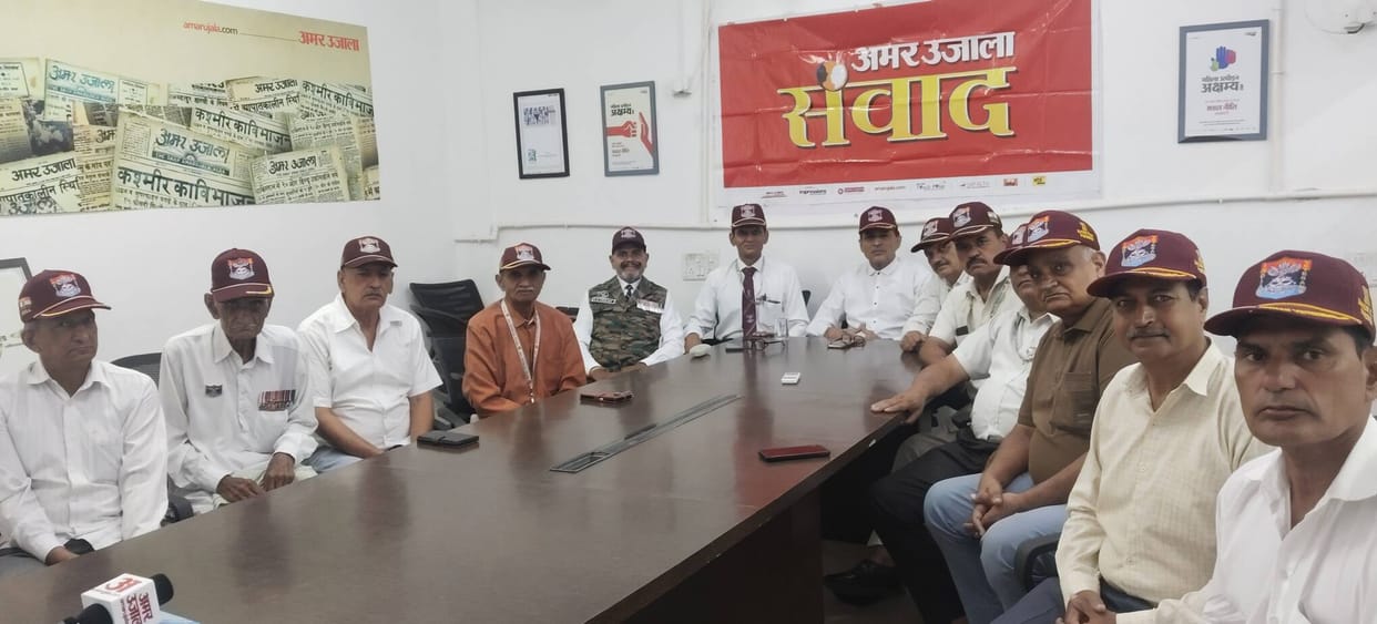 Government should merge 50% DA into the basic pension, get full exemption on property purchase, ex-servicemen expressed their views in Amar Ujala conversation
