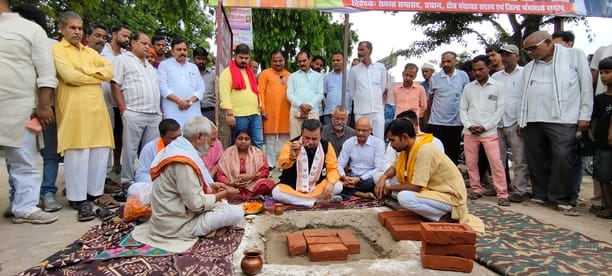 MLC performed Bhoomi Pujan for footpaths and interlocking roads