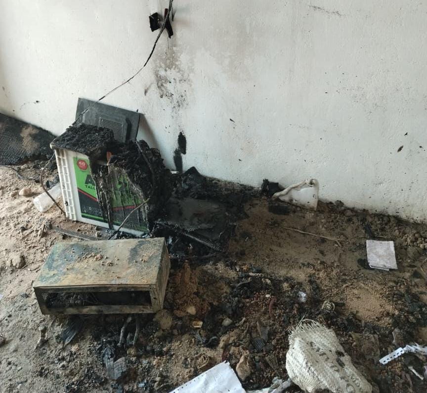 A short circuit caused a fire in the library, destroying the contents