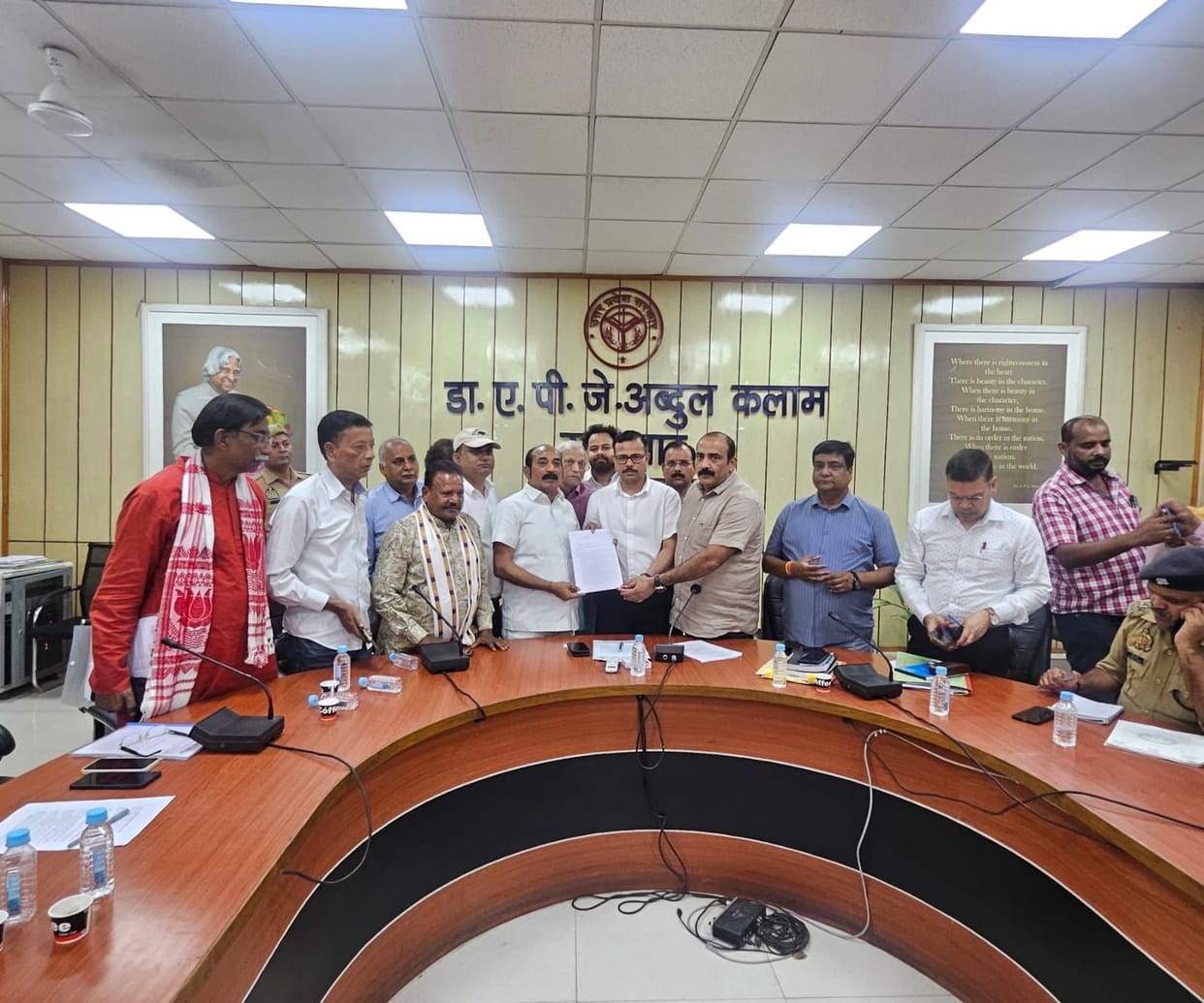 Local traders should get priority in government procurement