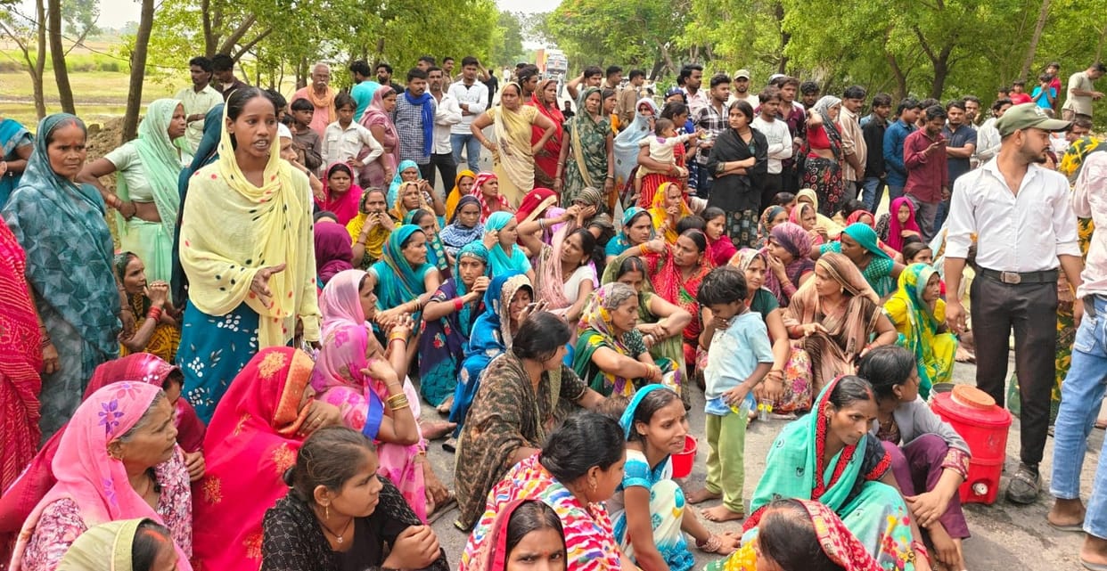 Anger erupted over the death of a youth, Basti-Balrampur road blocked for two hours