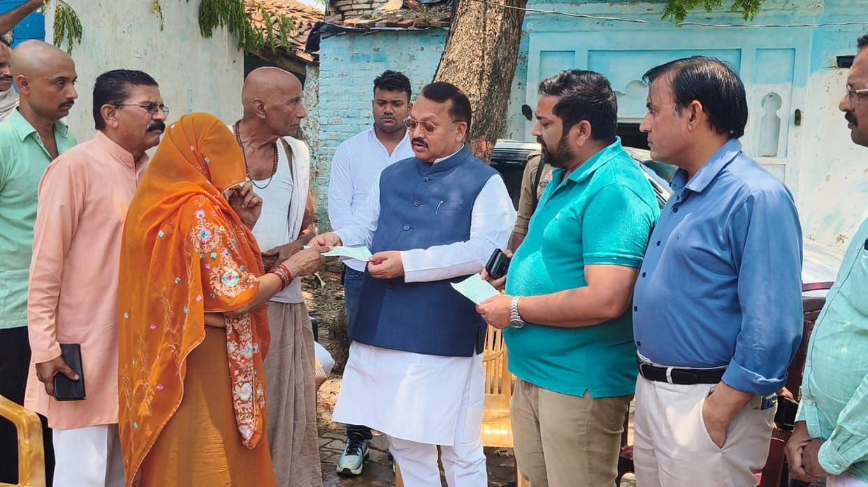 The tears of the deceased's dependents are being wiped away with financial help.