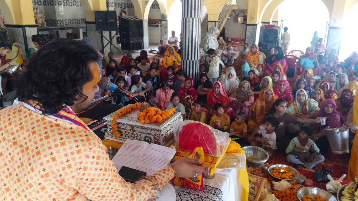 The marquee at Bagheshwar Dham, Baghot, resounded with the narrative of the Shri Krishna Janmotsav.
