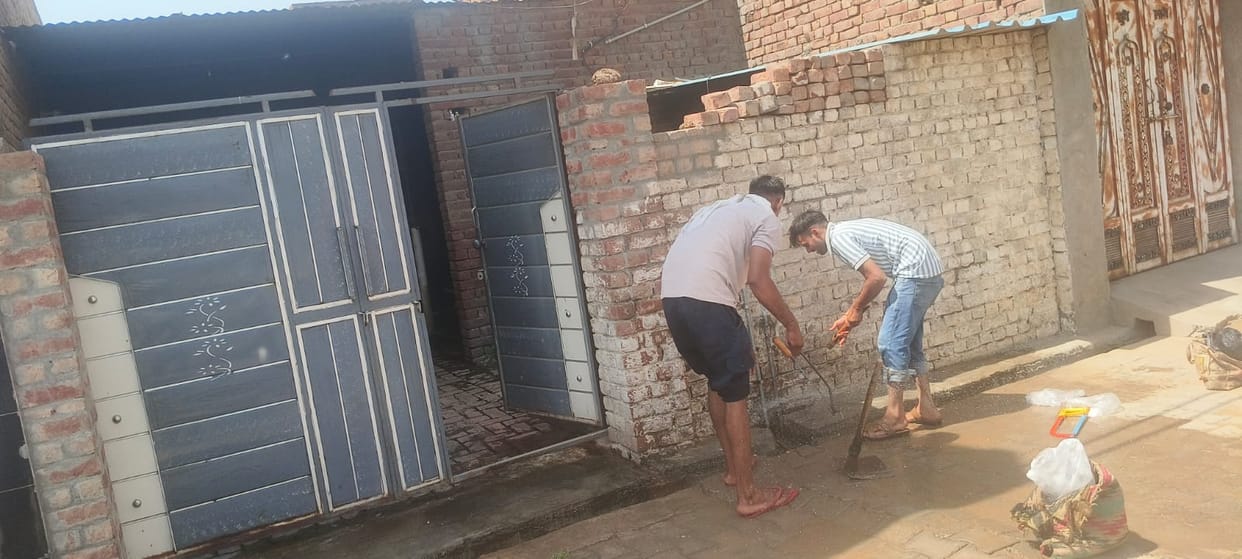 Some were bathing buffaloes, others were sowing vegetables; 110 connections were cut in three days