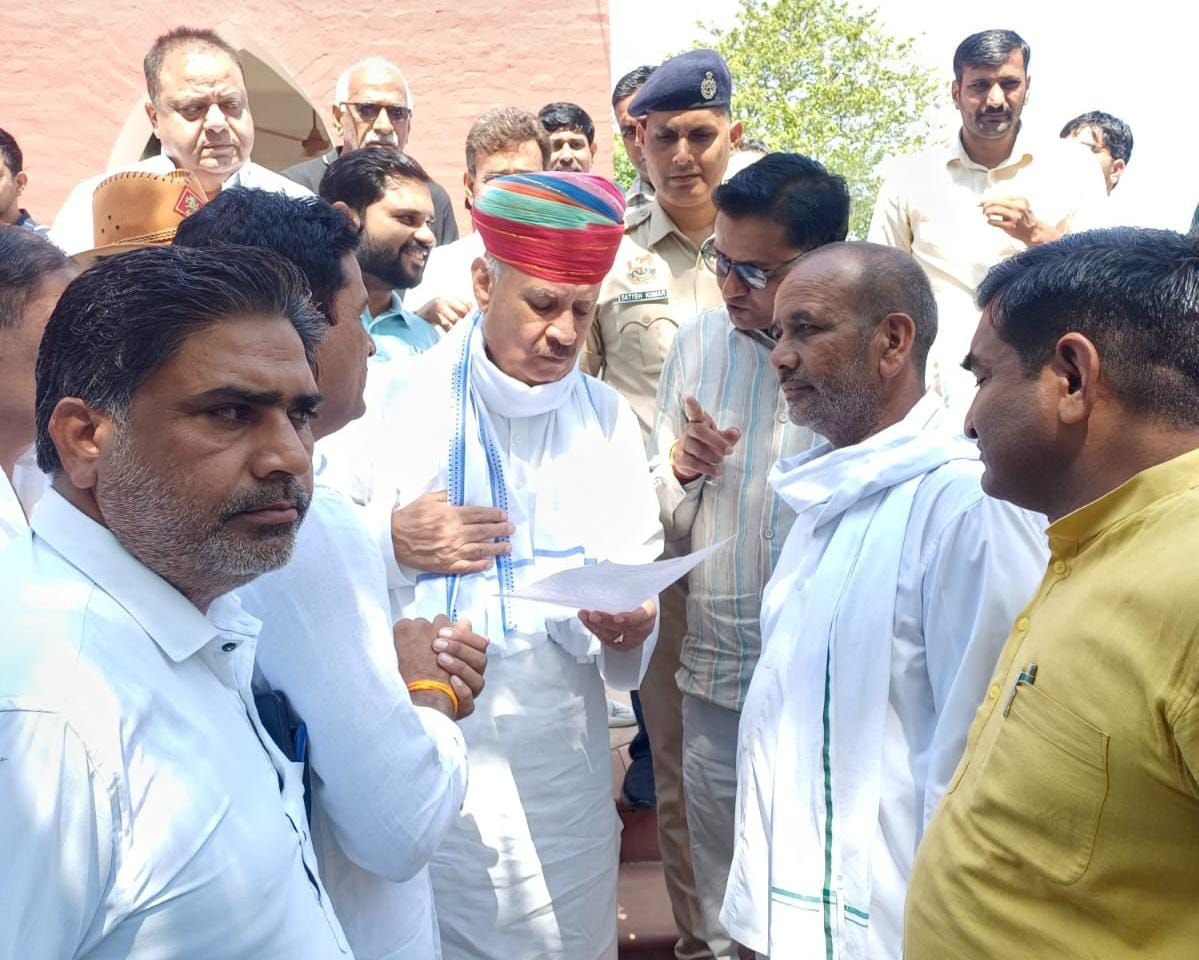Demand for construction of flyover at Ahrod turn, memorandum submitted to Union Minister