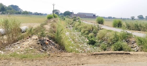 Lack of water in canals worries farmers, threatens paddy nurseries
