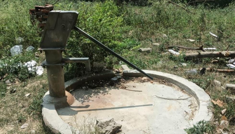 Hand pumps in public places are dry