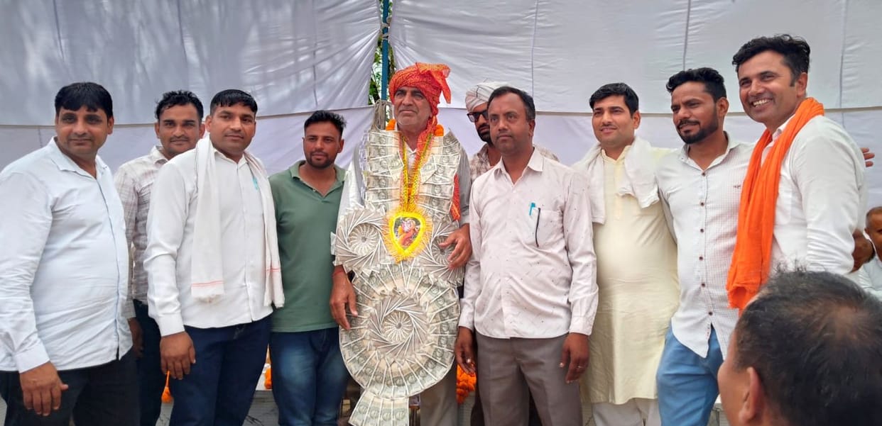 Subhash Sharma retired from the Electricity Corporation after serving for 35 years.