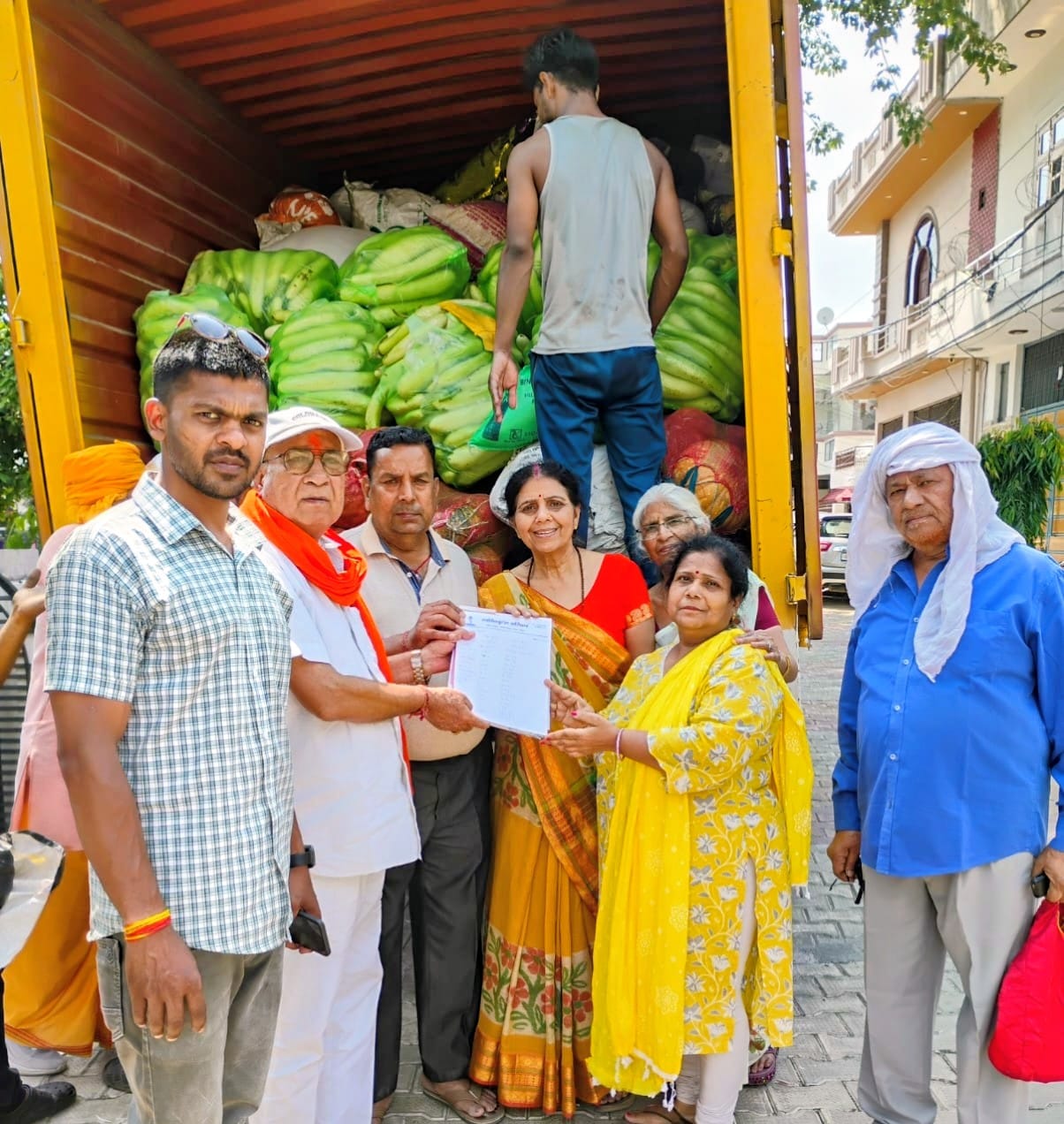 Food items were sent to the Gayatri Vishwa Parivar.