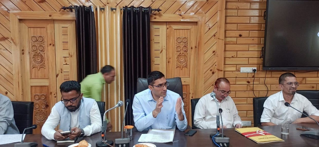 400 ward members, 7 deputy heads and 4 panchayat heads elected unopposed