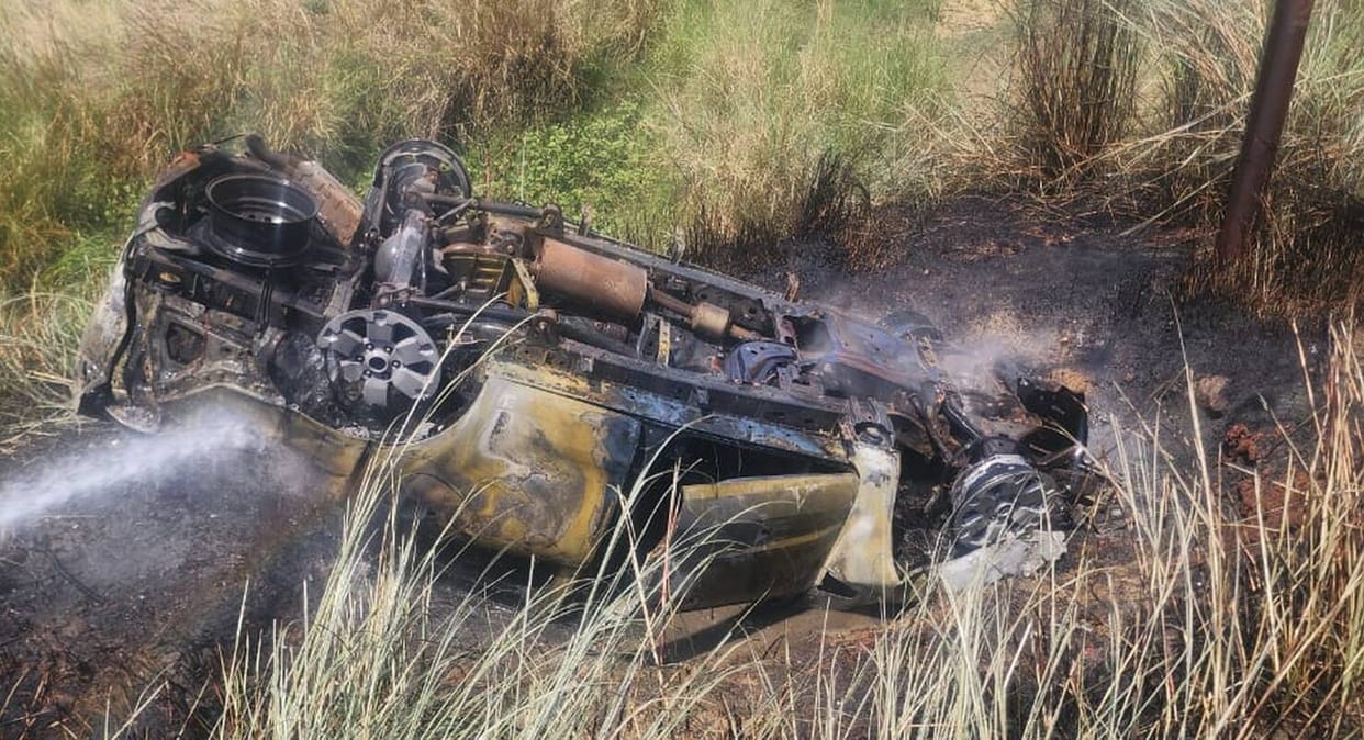 Both vehicles burst into flames after the collision, resulting in the death of a young man